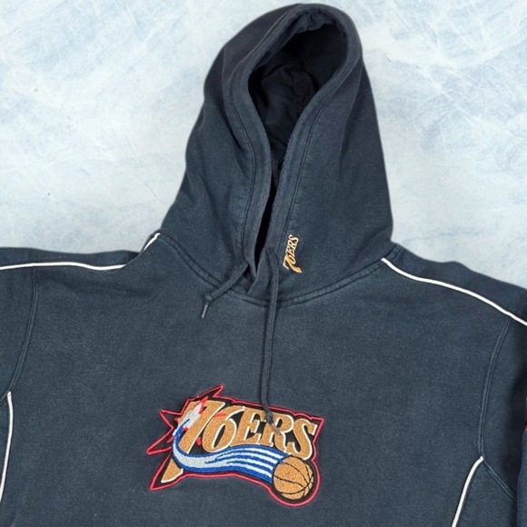 Majestic NBA Philadelphia 76ers Hoodie Pullover Black Size Large Mens Basketball - Picture 1 of 13